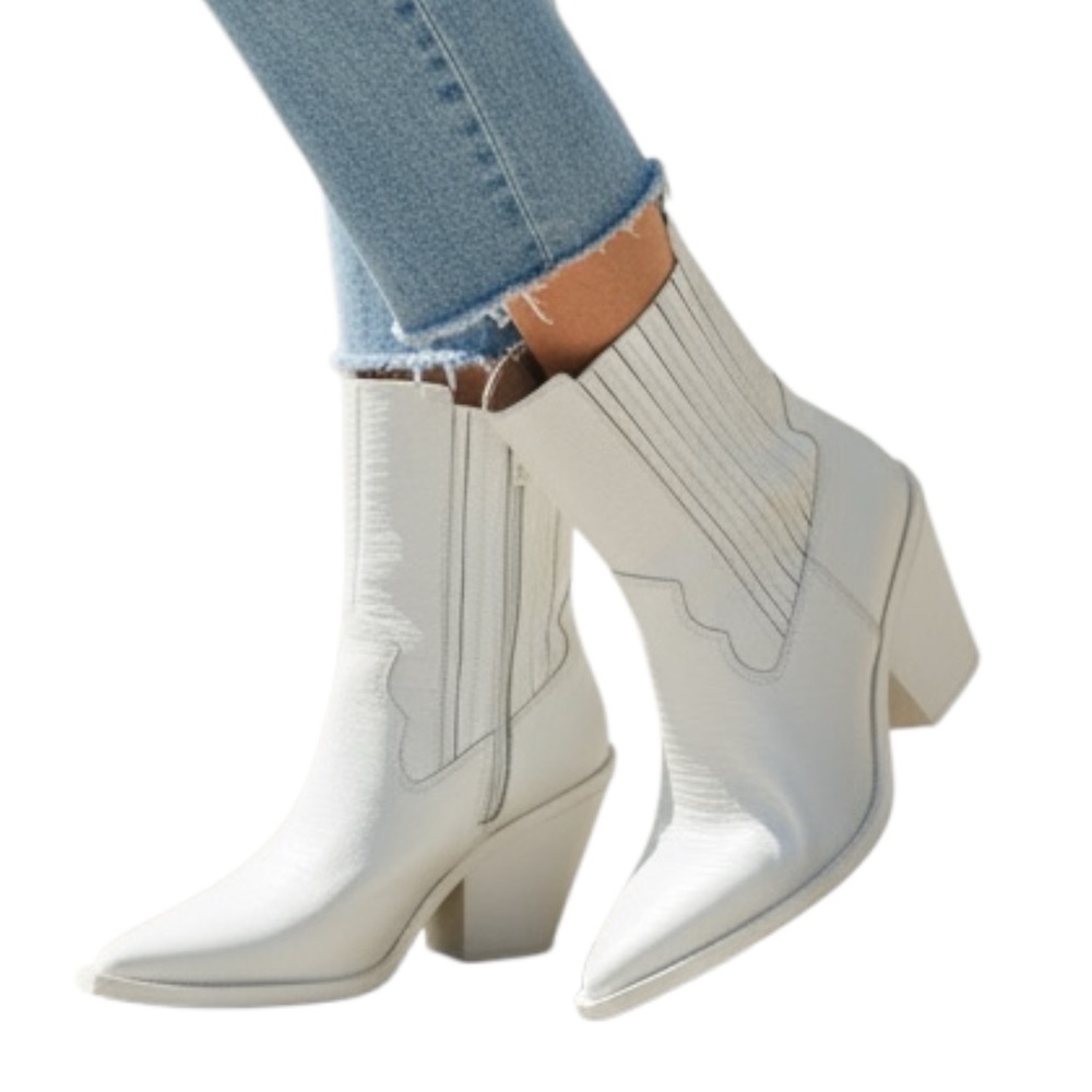 Aldo Women's Cream Croc-Embossed Western Ankle Boots